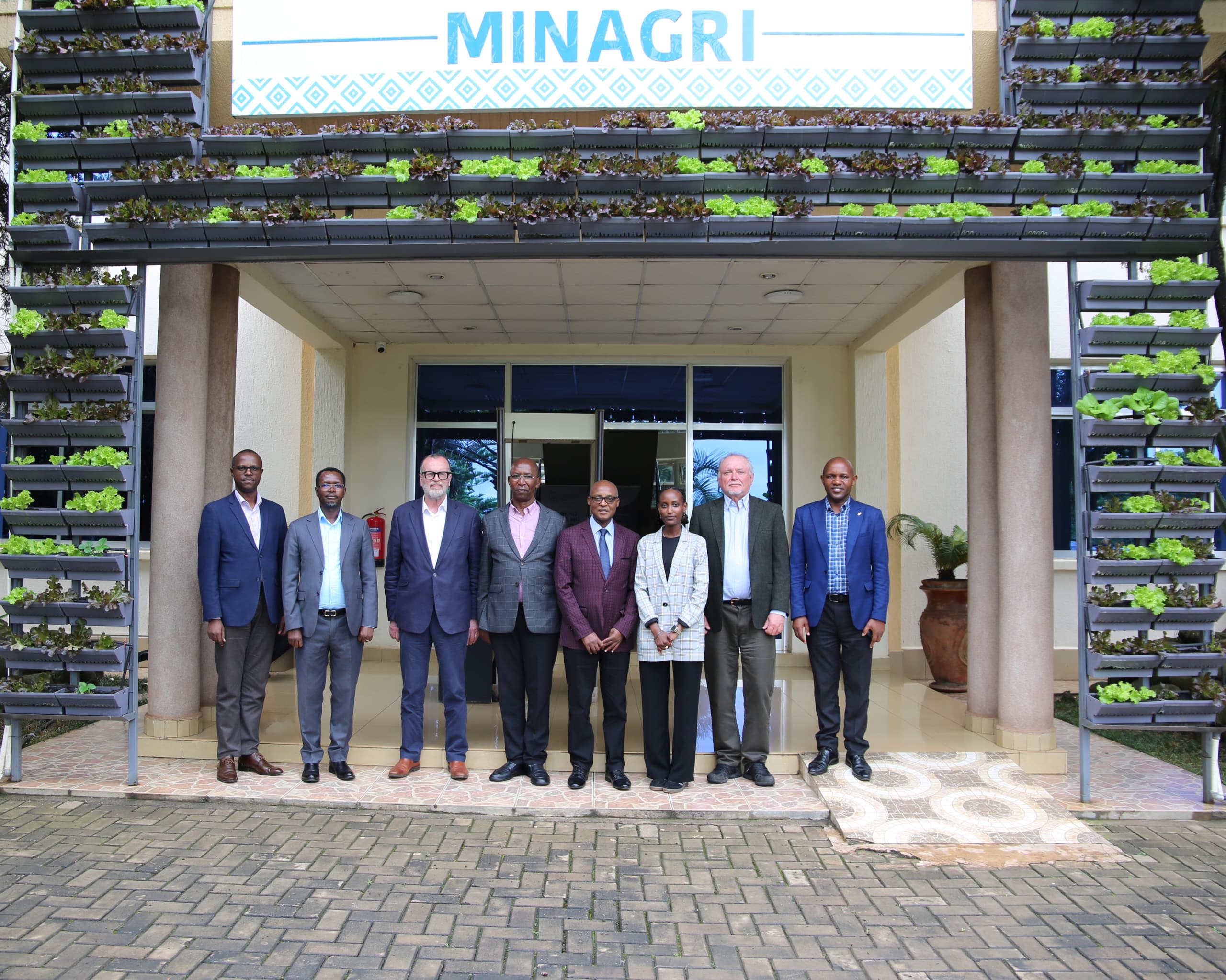 CUR Strengthens Strategic Partnerships: High-Level Visit to the Minister of Agriculture